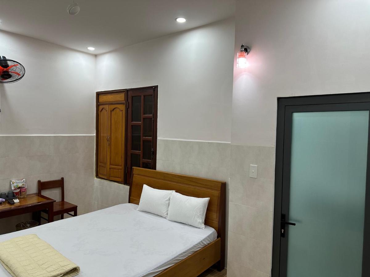Hoang Linh Hotel Buon Ma Thuot Kültér fotó