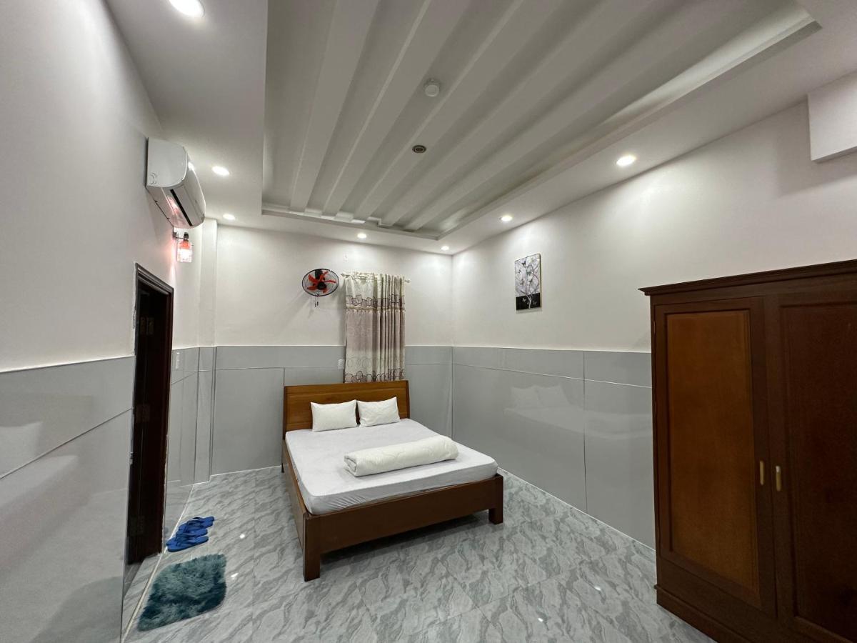 Hoang Linh Hotel Buon Ma Thuot Kültér fotó
